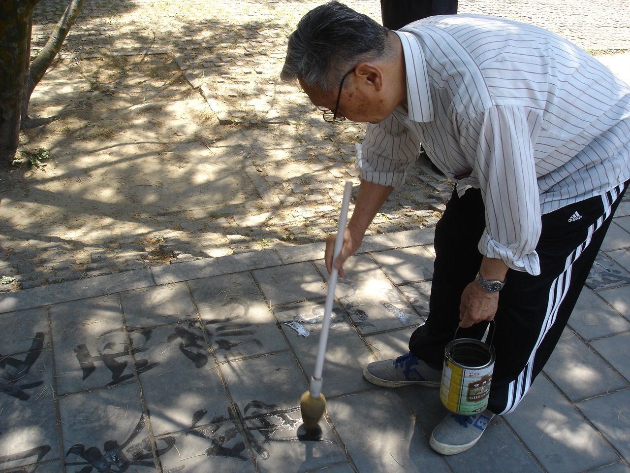 [DSC01910.JPG]
