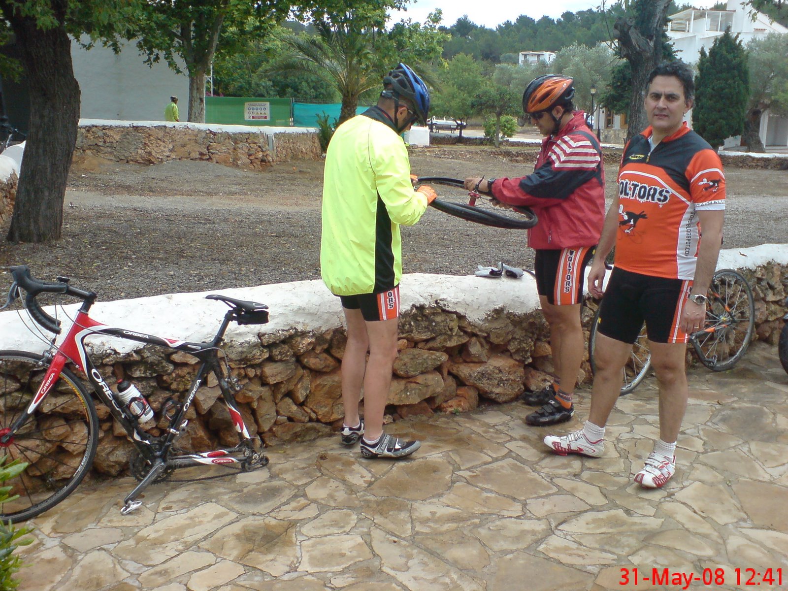 [080601+024.jpg]