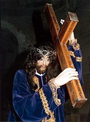 Jesús llevando la Cruz