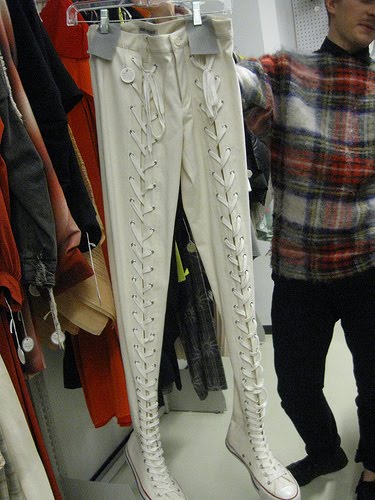 [converses+pantalon.jpg]