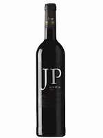Fotografia de garrafa de vinho tinto JP Azeitão