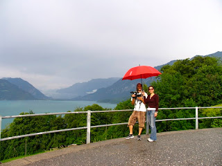 Equipa do Consigo nas montanhas da Suíça