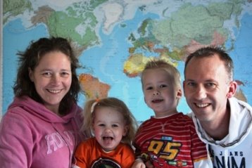 Sandra, Malú, Yannick & Jeroen