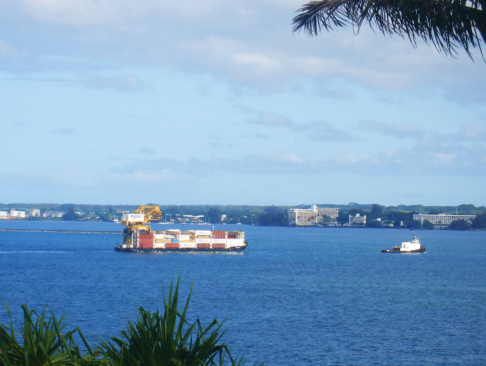 [MatsonContainerShipandTug.jpg]