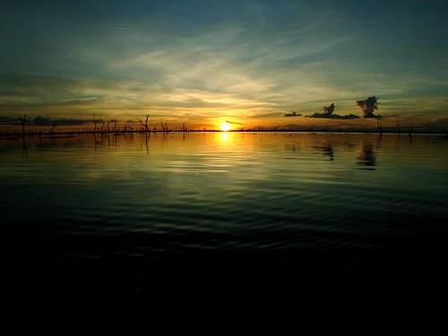 [Sol+poente+no+Lago+de+TucuruÃ&shy]