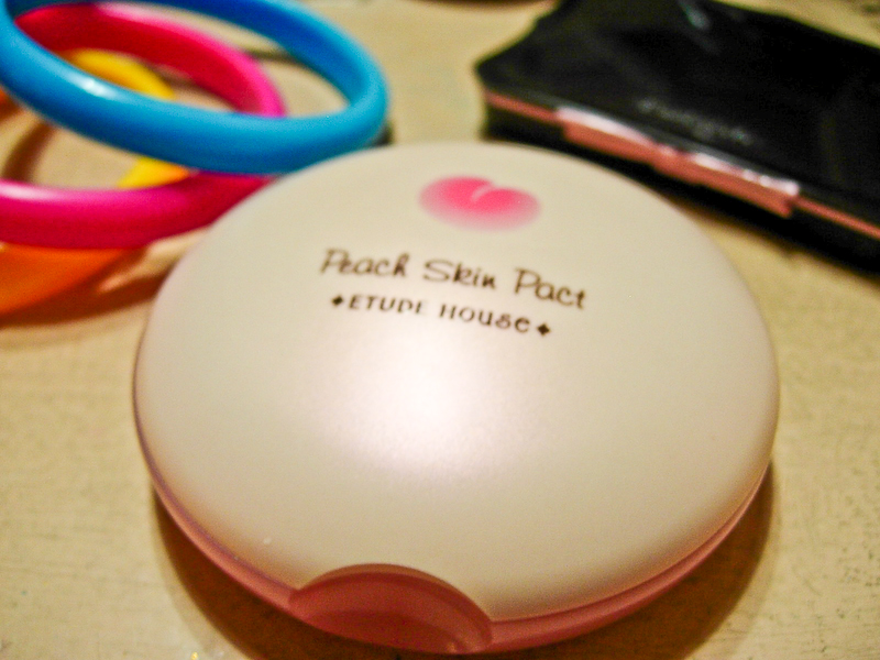 Stockpiled! Etude House Peach Skin Pact