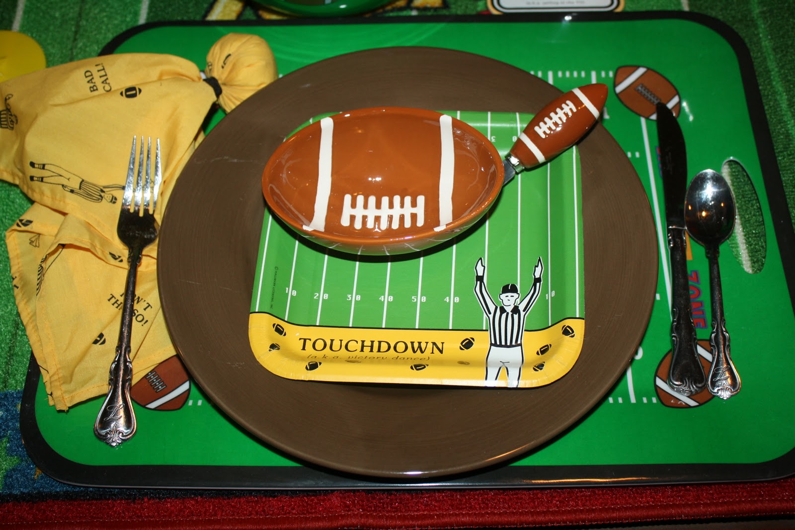 I Have A Big Story To Tell Touchdown Tablescape
