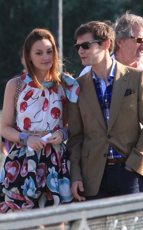 Gossip Girl in Paris! The Lilac Mannequin