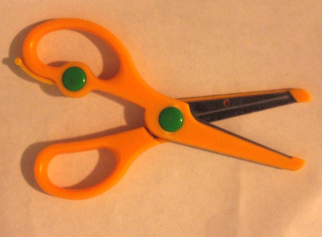 [thescissors.JPG]