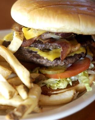[baconcheeseburger.jpg]