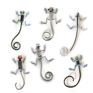 ,: Kreasi Unik dari Barang Bekas