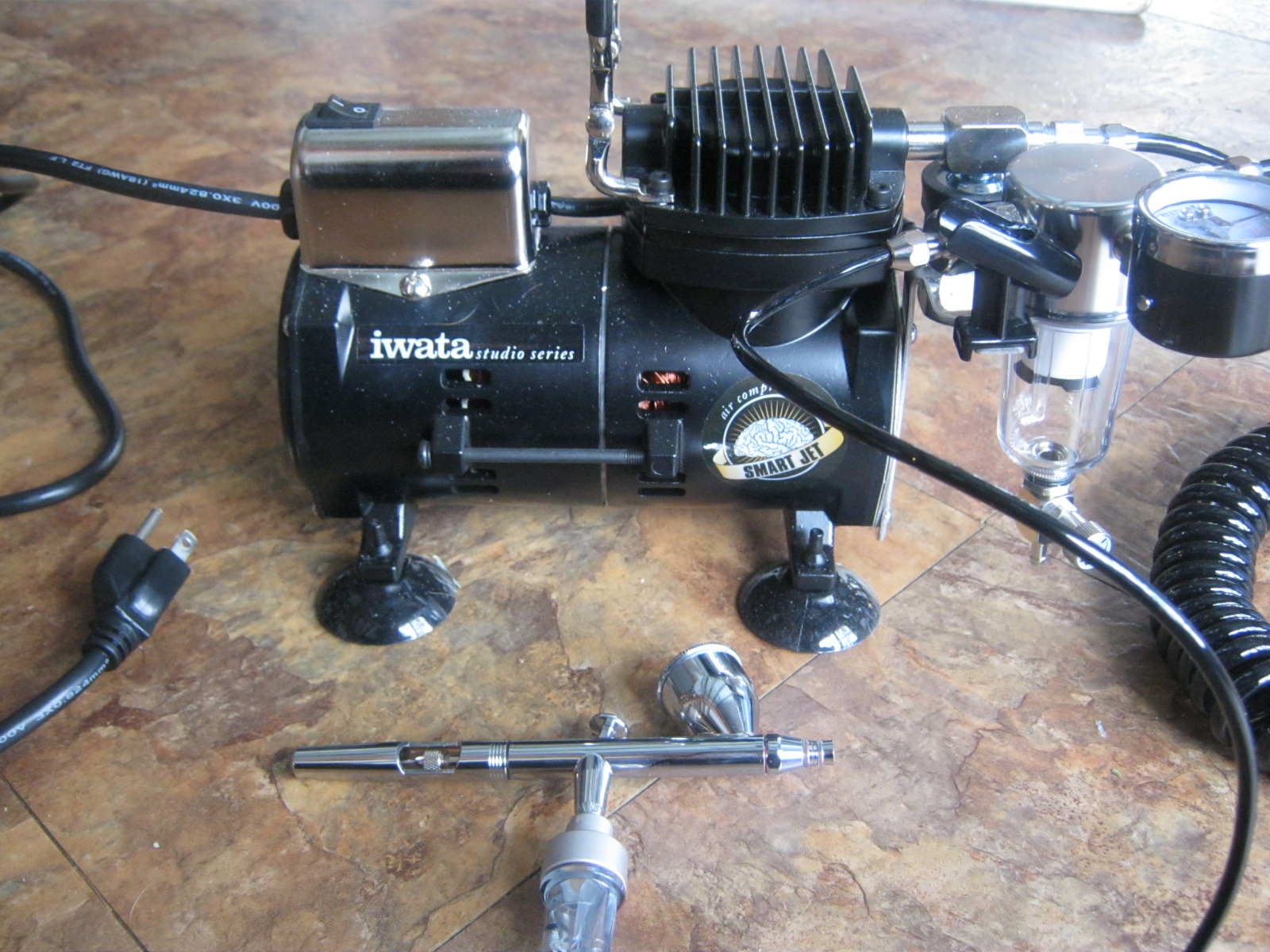 The Dark Workshop: Tools: Airbrush and Compressor