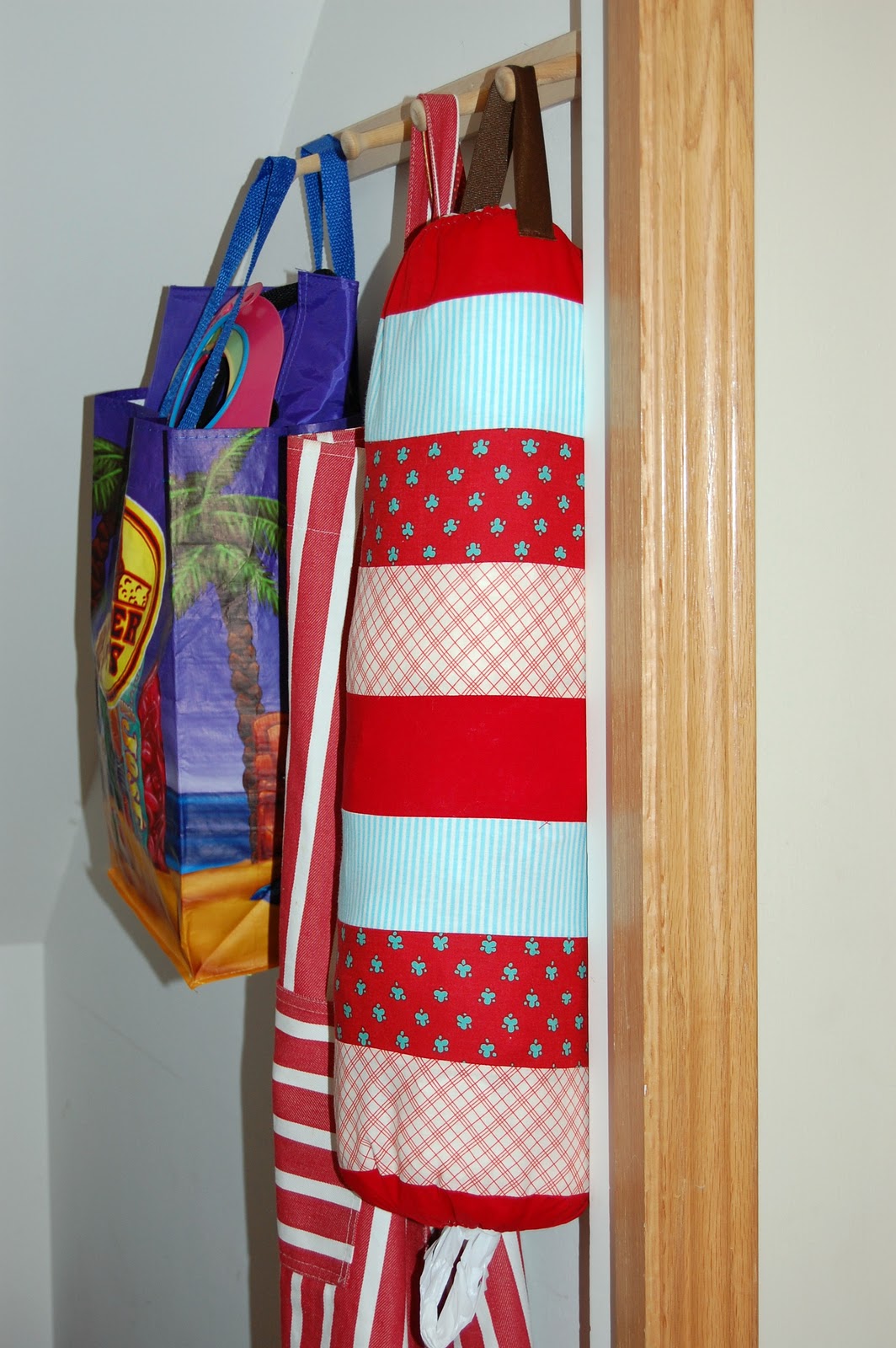 It's Good for the Heart Grocery Bag Holder