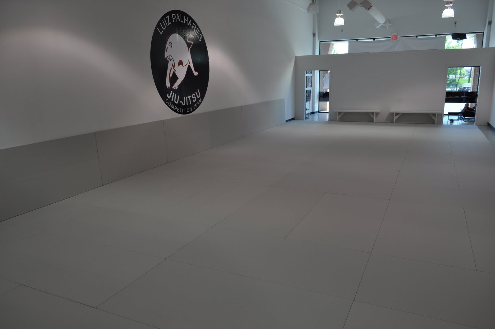 Brentwood BJJ New Mats finally arrive 04/14/2010