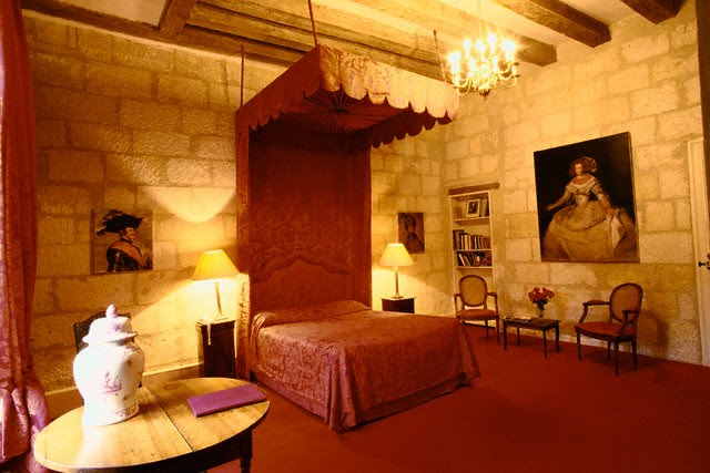 [Bedroom_Furniture.jpg]