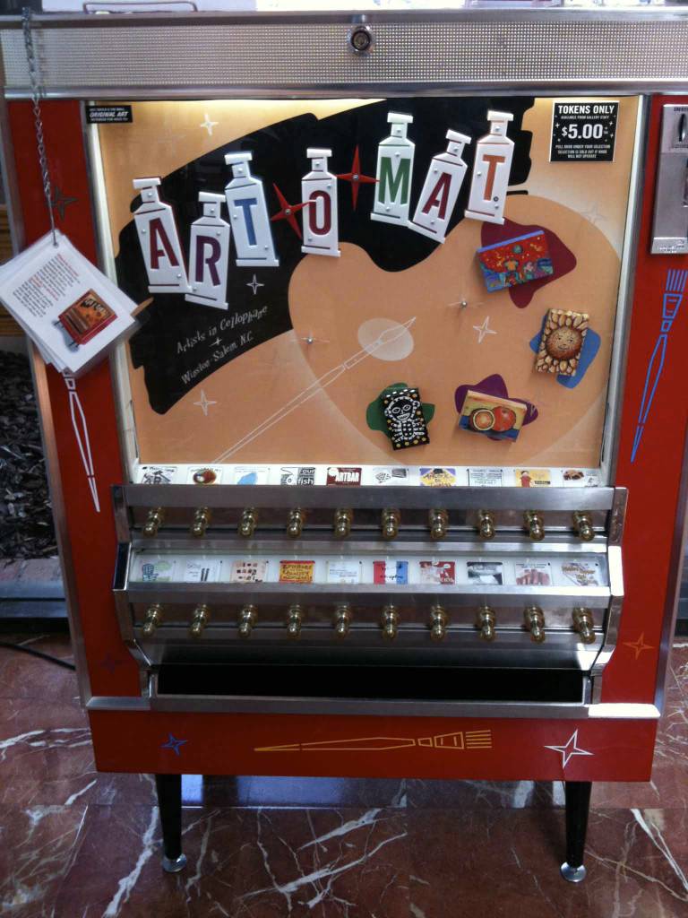 toy camera play ArtOMat