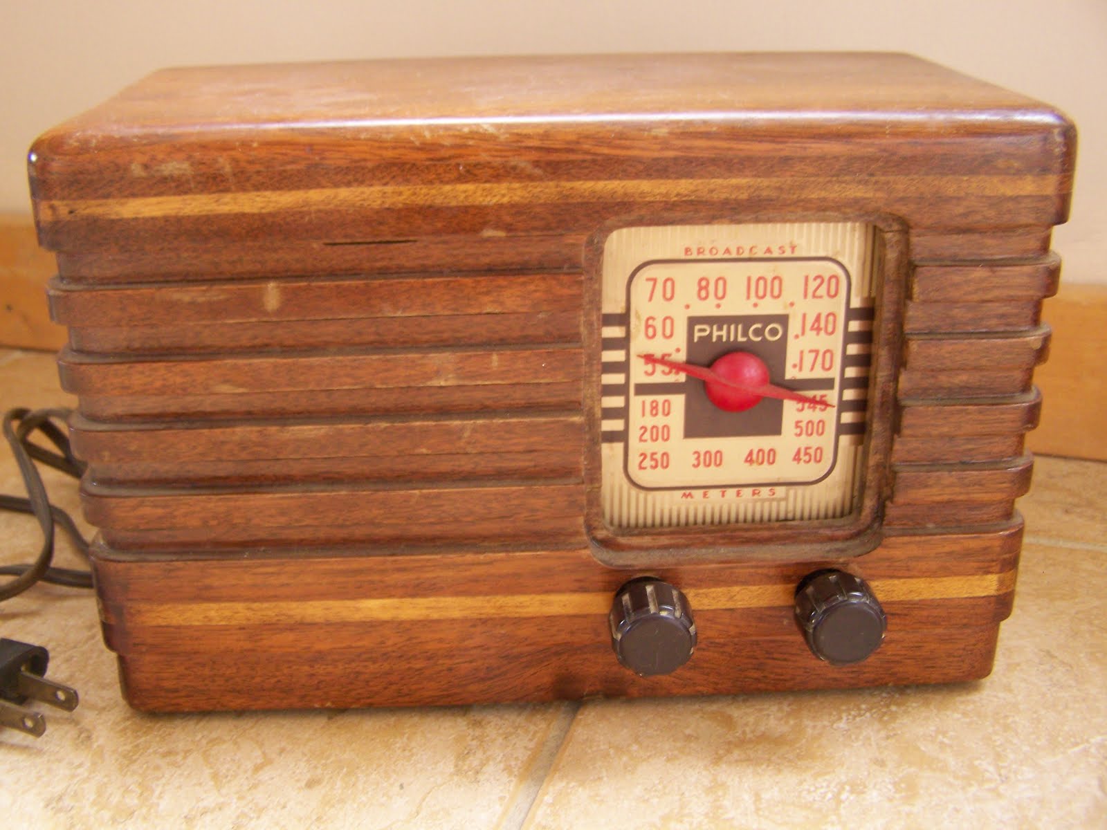 A Handmade Life Old Radios