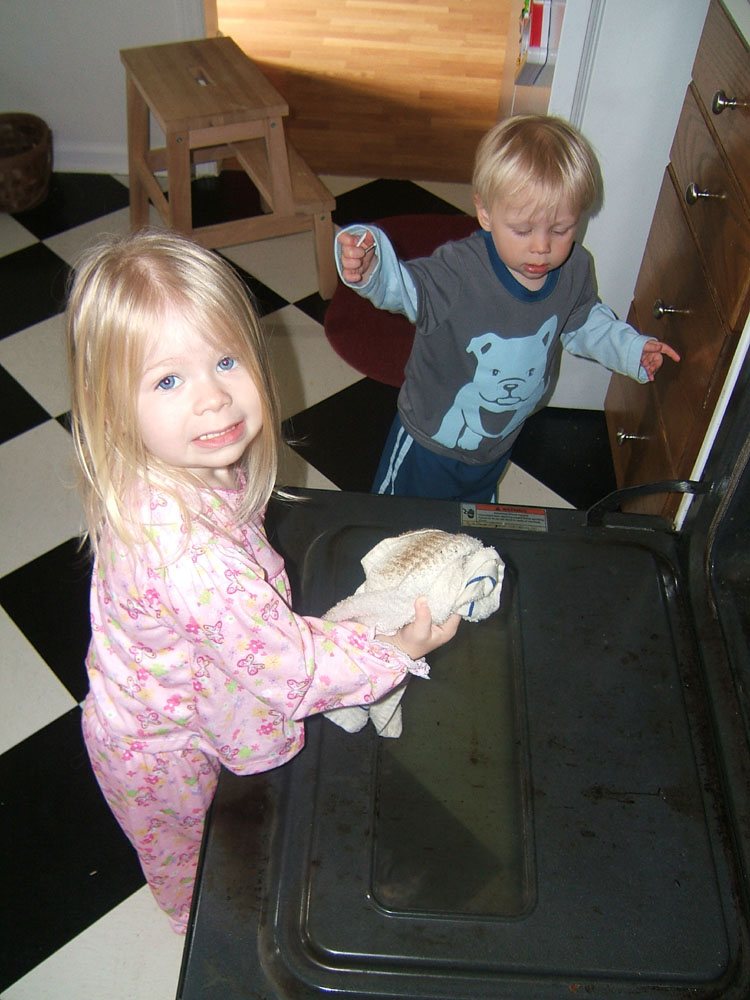 [rainycleaningstove.jpg]