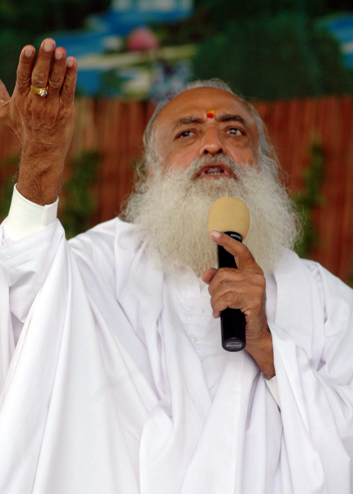 [AsaramBapuji.jpg]