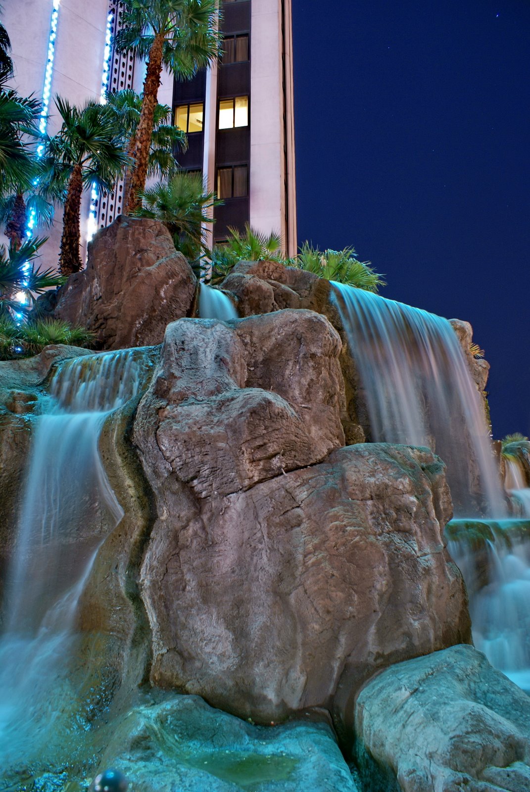 [Las+Vegas+Strip+Rock+Fountain.jpg]