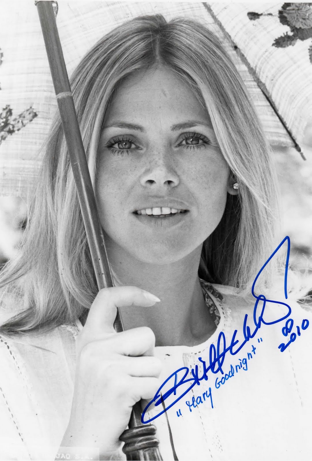 wallpaper: Britt Ekland Wallpaper