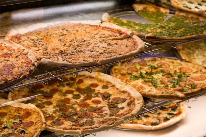 [Pizzas_rs.JPG]