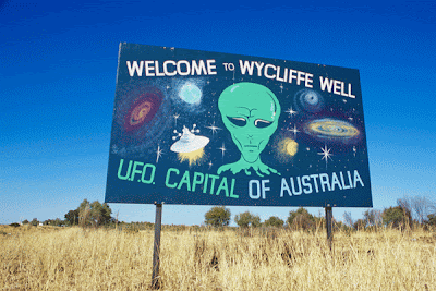 http://3.bp.blogspot.com/_8RLOdlrA7l4/TBYys6sPRPI/AAAAAAAADH8/TOo2_1Bpsfs/s1600/UFO+capital+of+Australia.gif