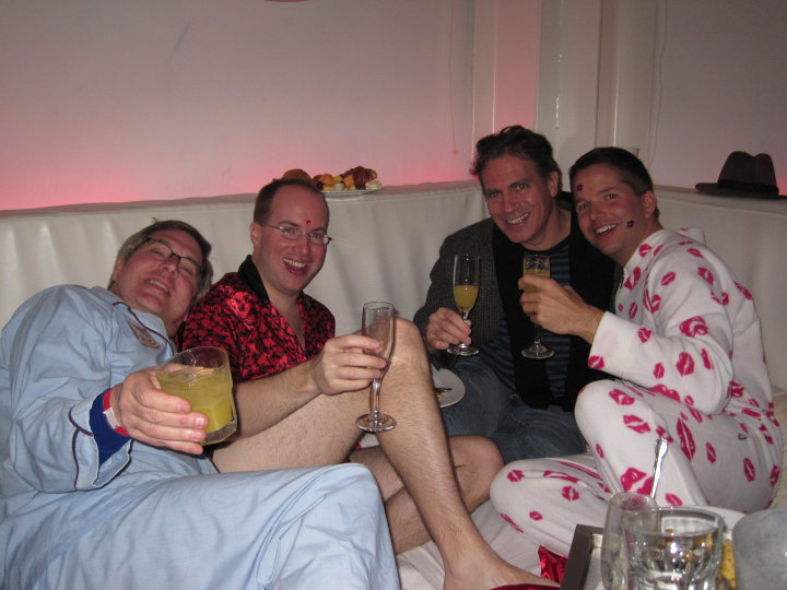 [eyho+the+boys+tim+larson.jpg]