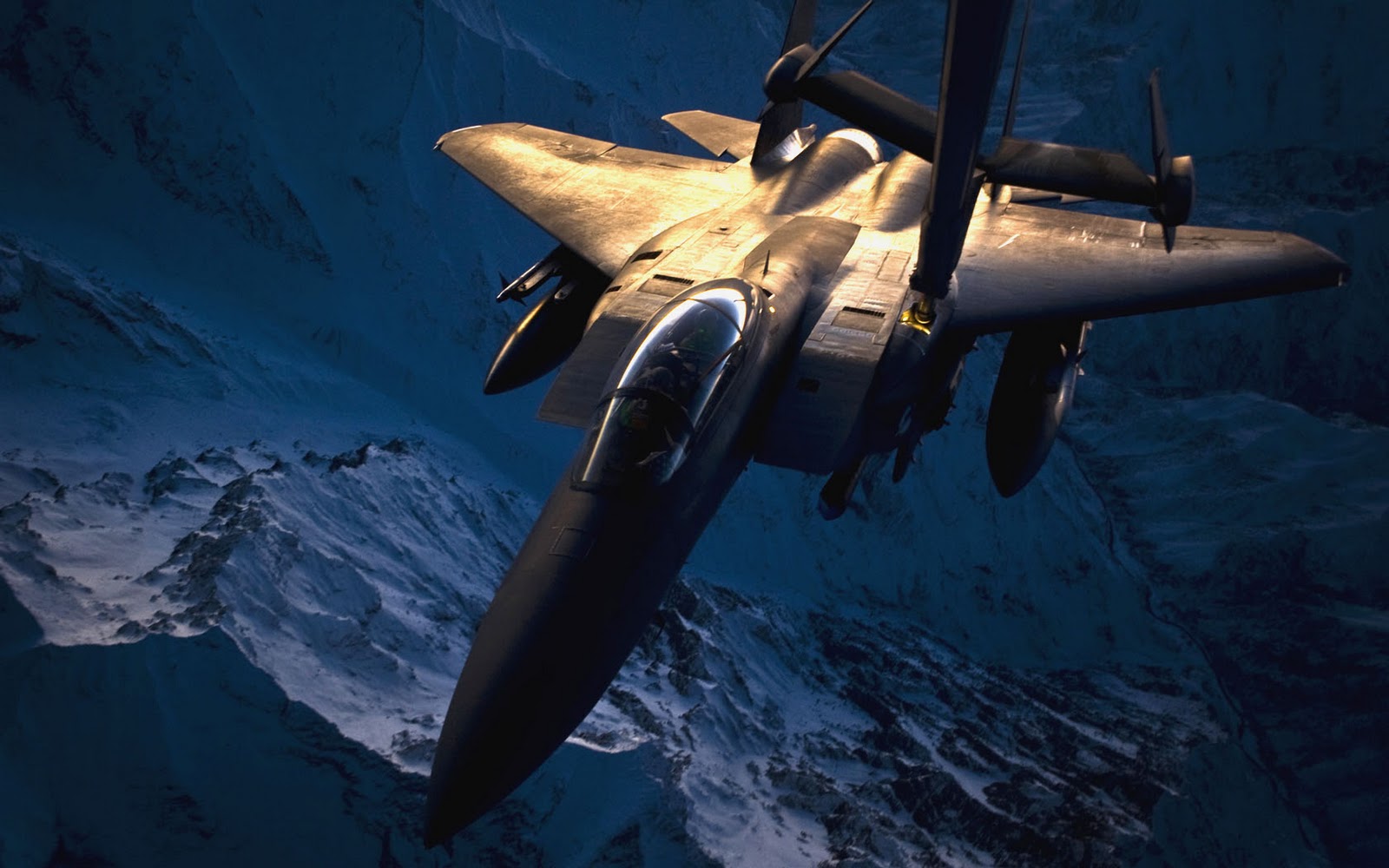 F15EOverMnts.jpg