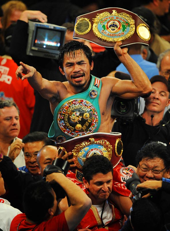 Manny%2BPacquiao%2Bdisplays%2Bhis%2BTitle%2BBelts%2B2.jpg