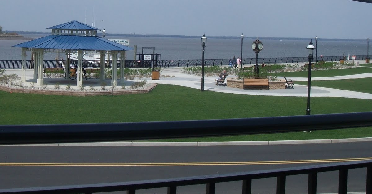 Aberdeen NJ Life The Bulkhead Bar & Grill, Keyport