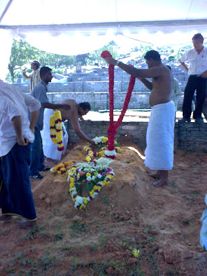 hindu burial 2010 funeral