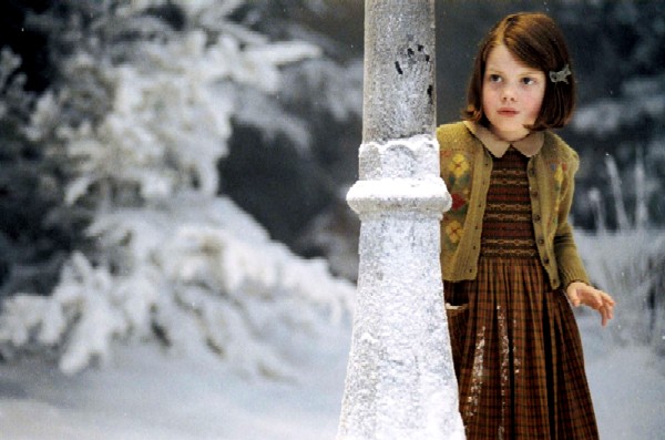 Lucy Pensive Narnia
