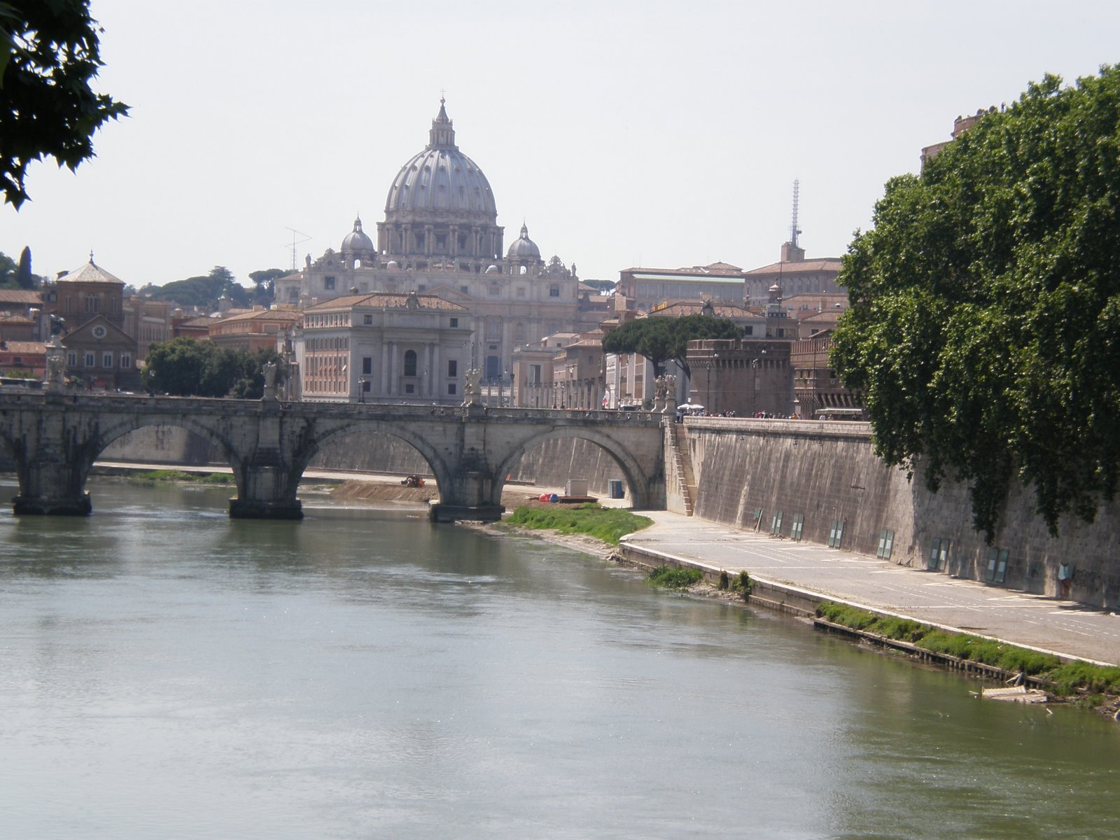 [St.Pete's+background.jpg]