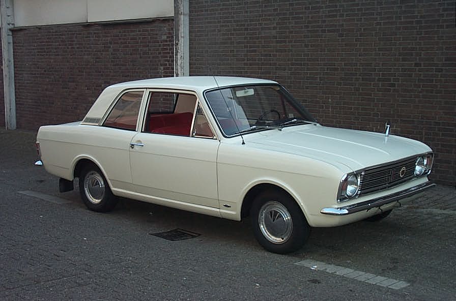 [Ford+Cortina.JPG]