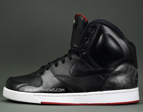 [nike-rt1-black-red.jpg]