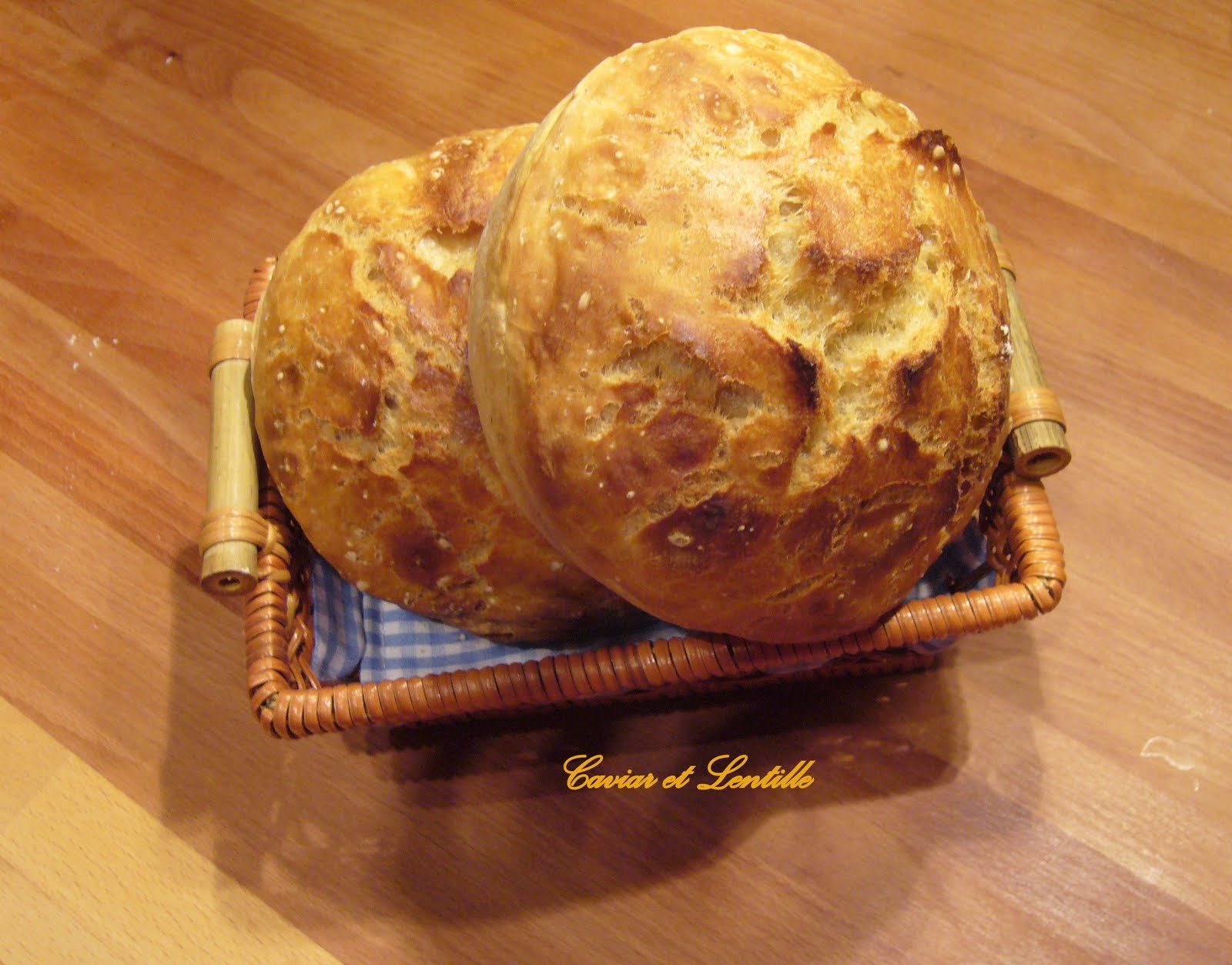 [Rozsos+és+kukoricás+cipó.jpg]