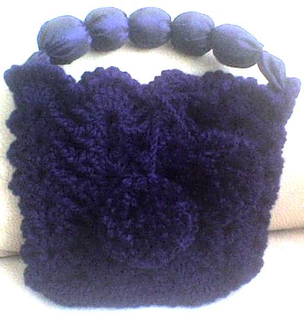 [bolsinha+azul+pompom.JPG]