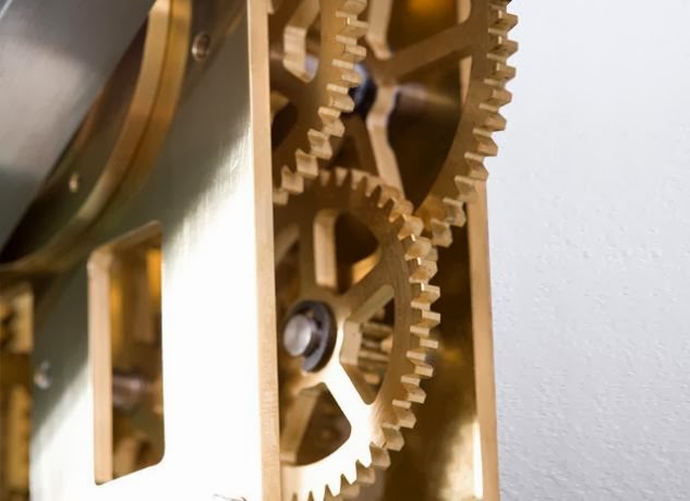 [one-armed-clock.jpg]