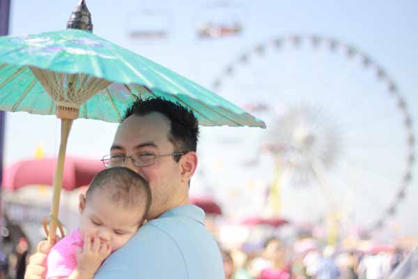 [parasol+dad+IMG_0523.jpg]