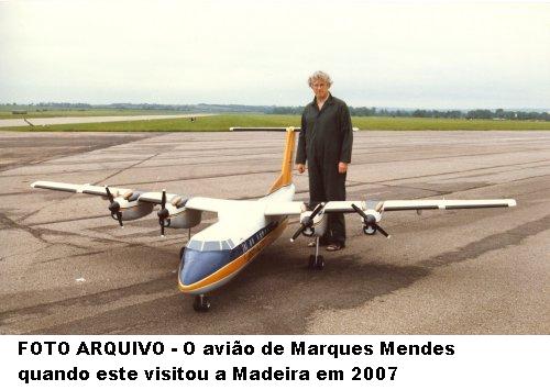 [Avião_2.JPG]