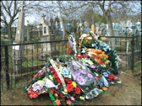 Flowers at Eugen Tapu's grave