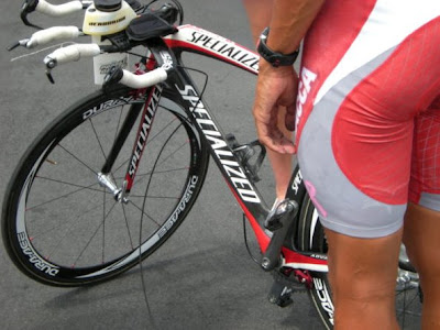 http://3.bp.blogspot.com/_9FWav3DOkXE/SPRTaOLgMzI/AAAAAAAABcU/EtqmXRqPD0A/s400/macca2008.jpg