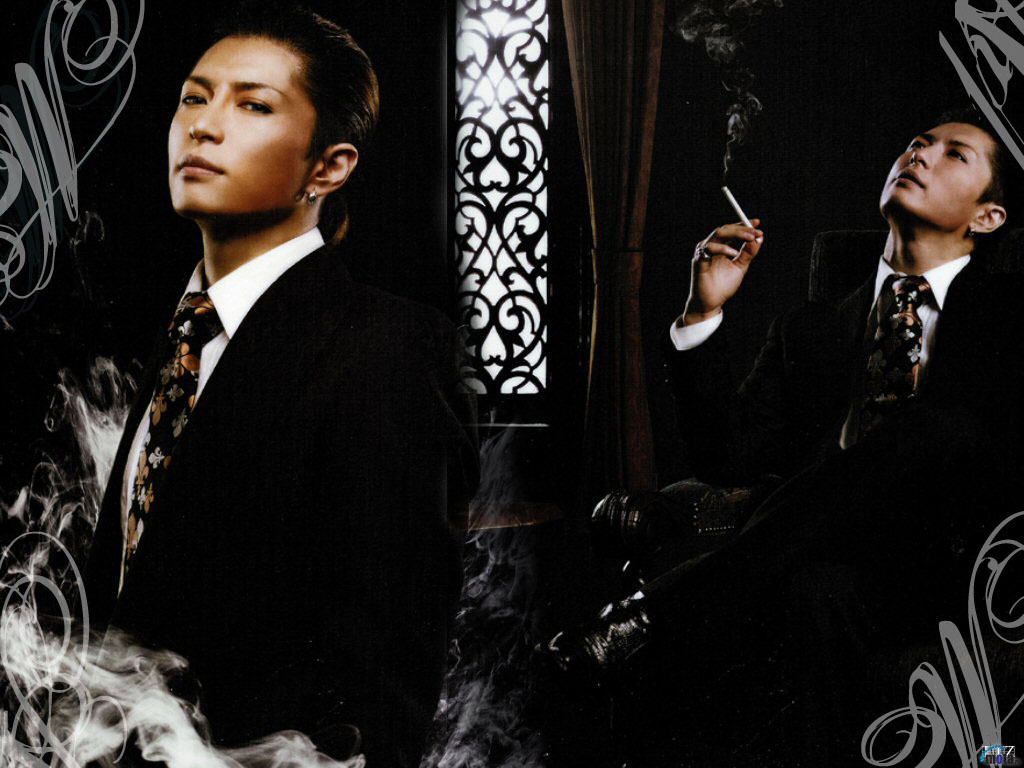[wall_gackt_044.jpg]