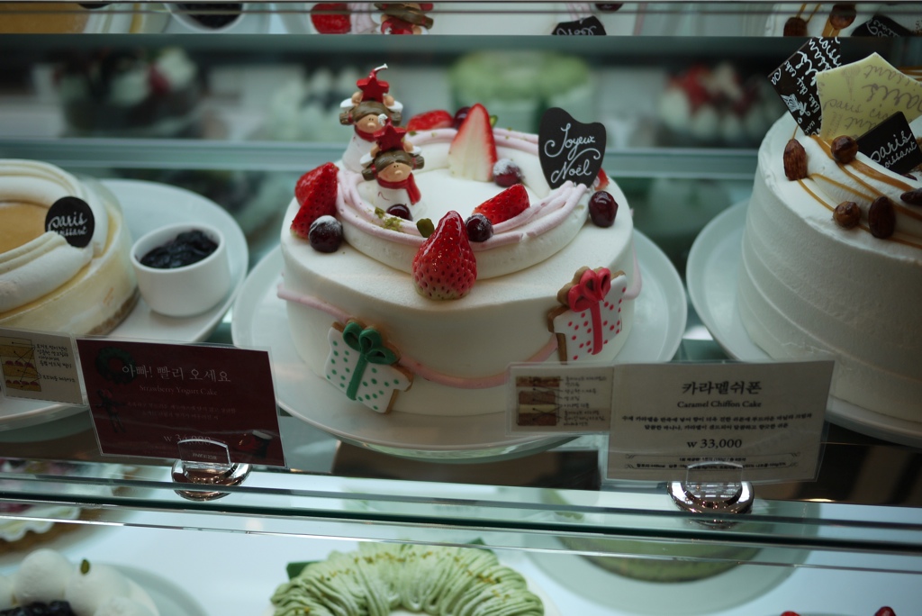 Christmas Cakes in Seoul, Korea Seoul Eats