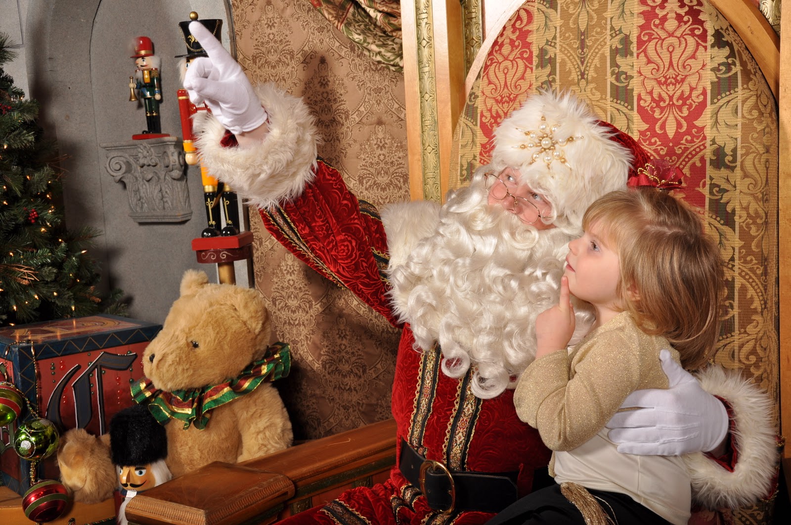 Visiting the Real Santa, at Somerset Mall. - a monkey and his mama