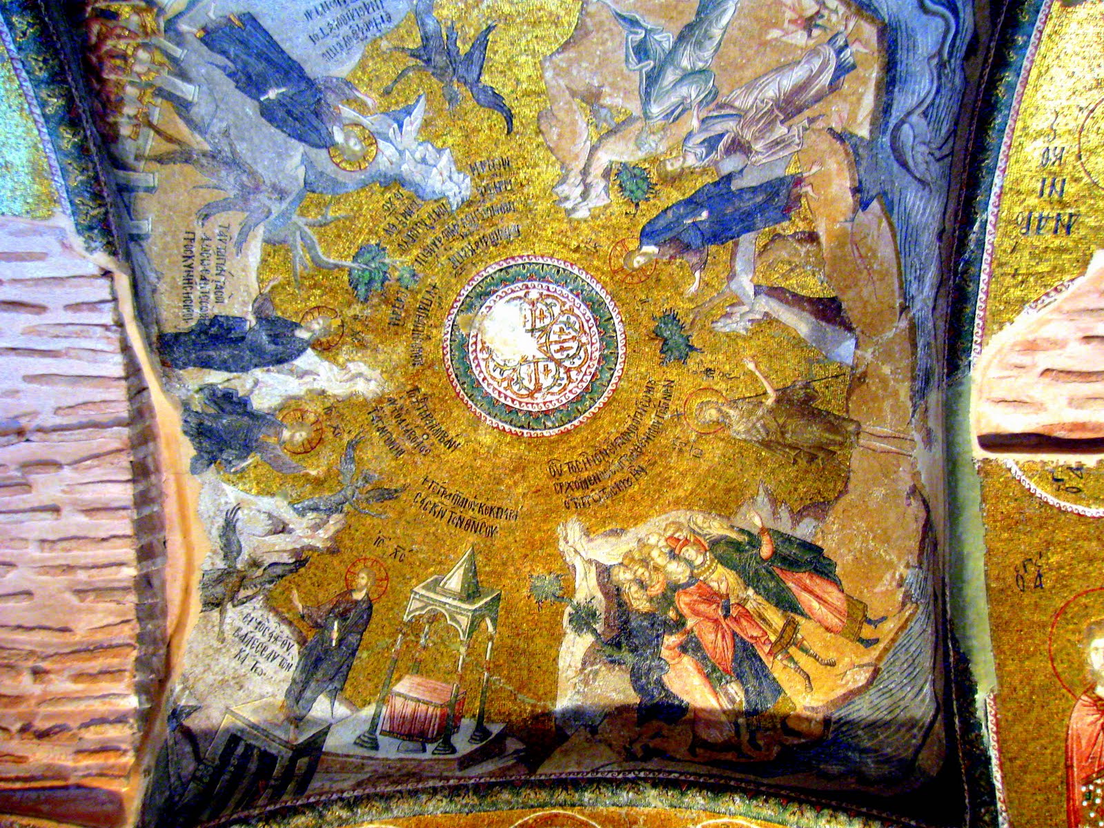 Mama Van Vijf Op Zoek Naar Het Lam Gods In Gent