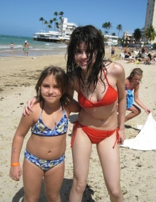selena gomez and demi lovato bikini. lovely Selena Gomez as she