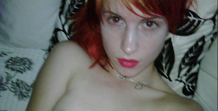 Paramore's Hayley Williams Nude Twitpic photos Paramore's Hayley Williams Nude Twitpic photos