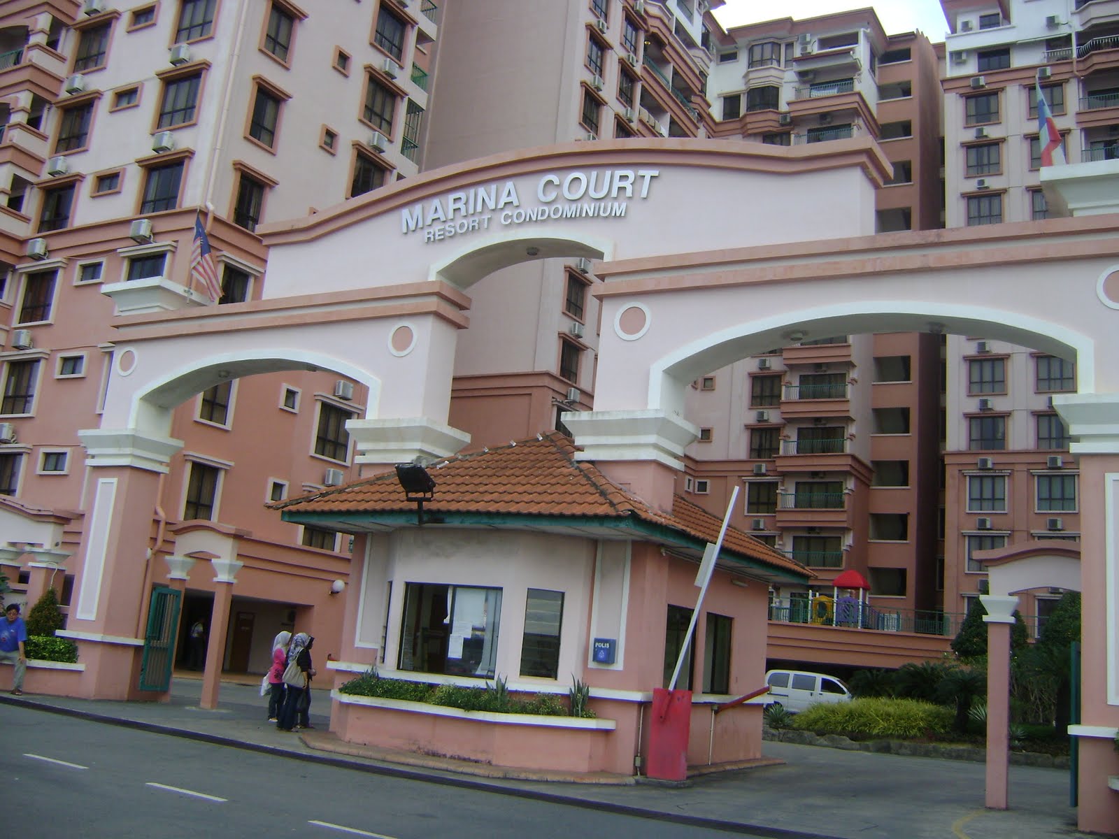 Marina Court Apartment